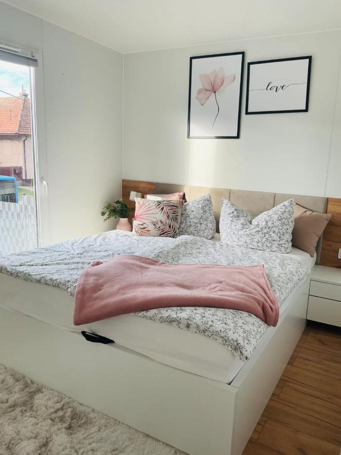 Deluxe Lara Holiday home